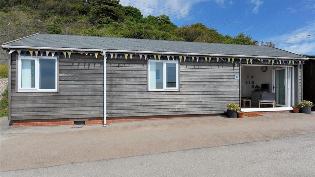 The Beach Hut Villa Lyme Regis Exterior photo